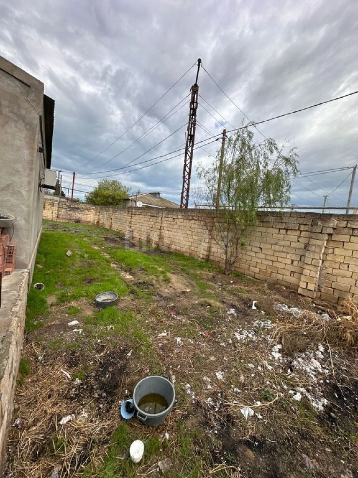 Satılır 5 otaqlı həyət evi 140 m²