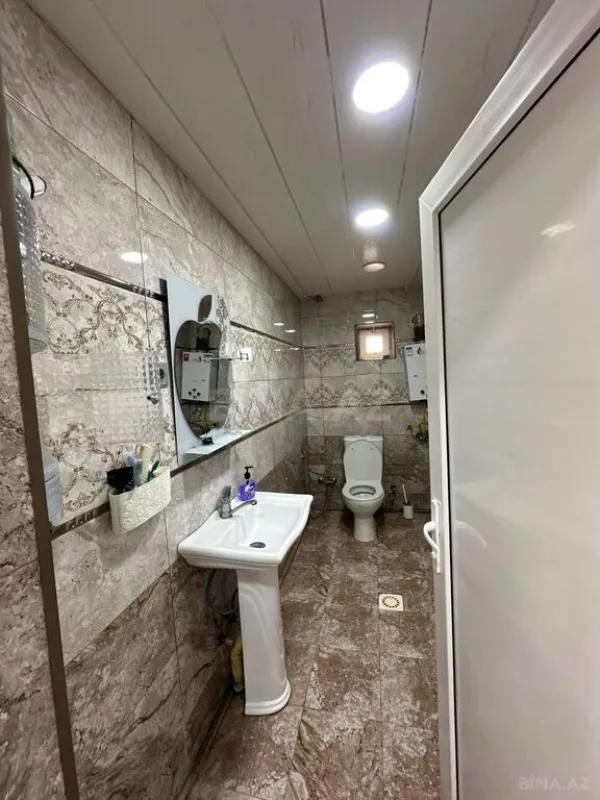 Satılır 5 otaqlı həyət evi 140 m²