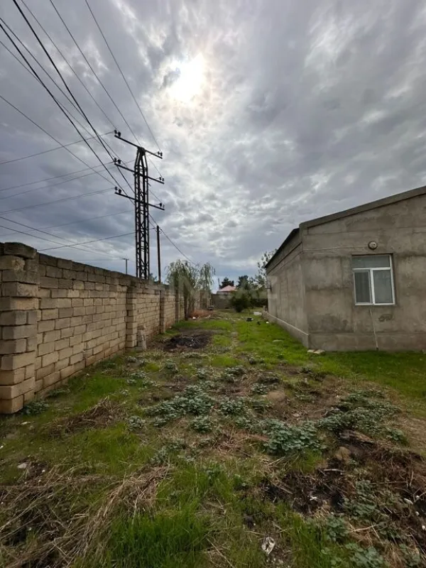 Satılır 5 otaqlı həyət evi 140 m²