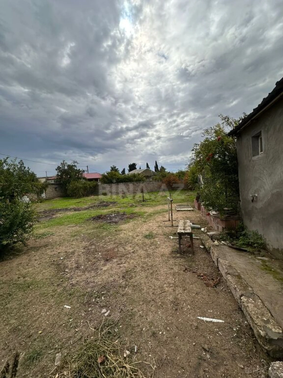 Satılır 5 otaqlı həyət evi 140 m²