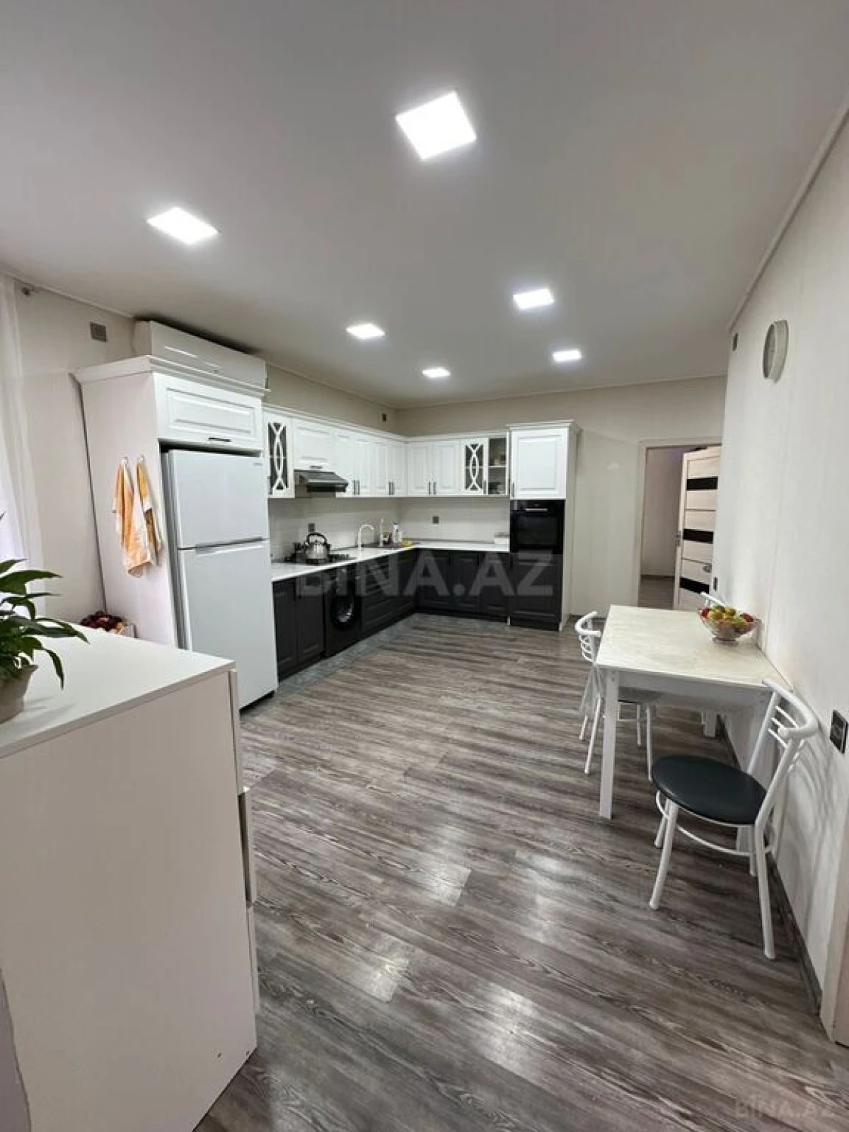Satılır 5 otaqlı həyət evi 140 m²