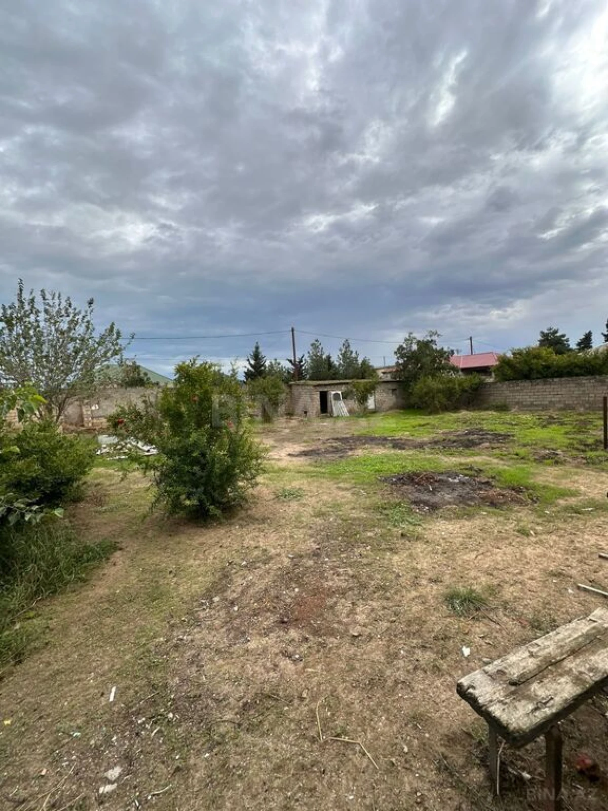 Satılır 5 otaqlı həyət evi 140 m²