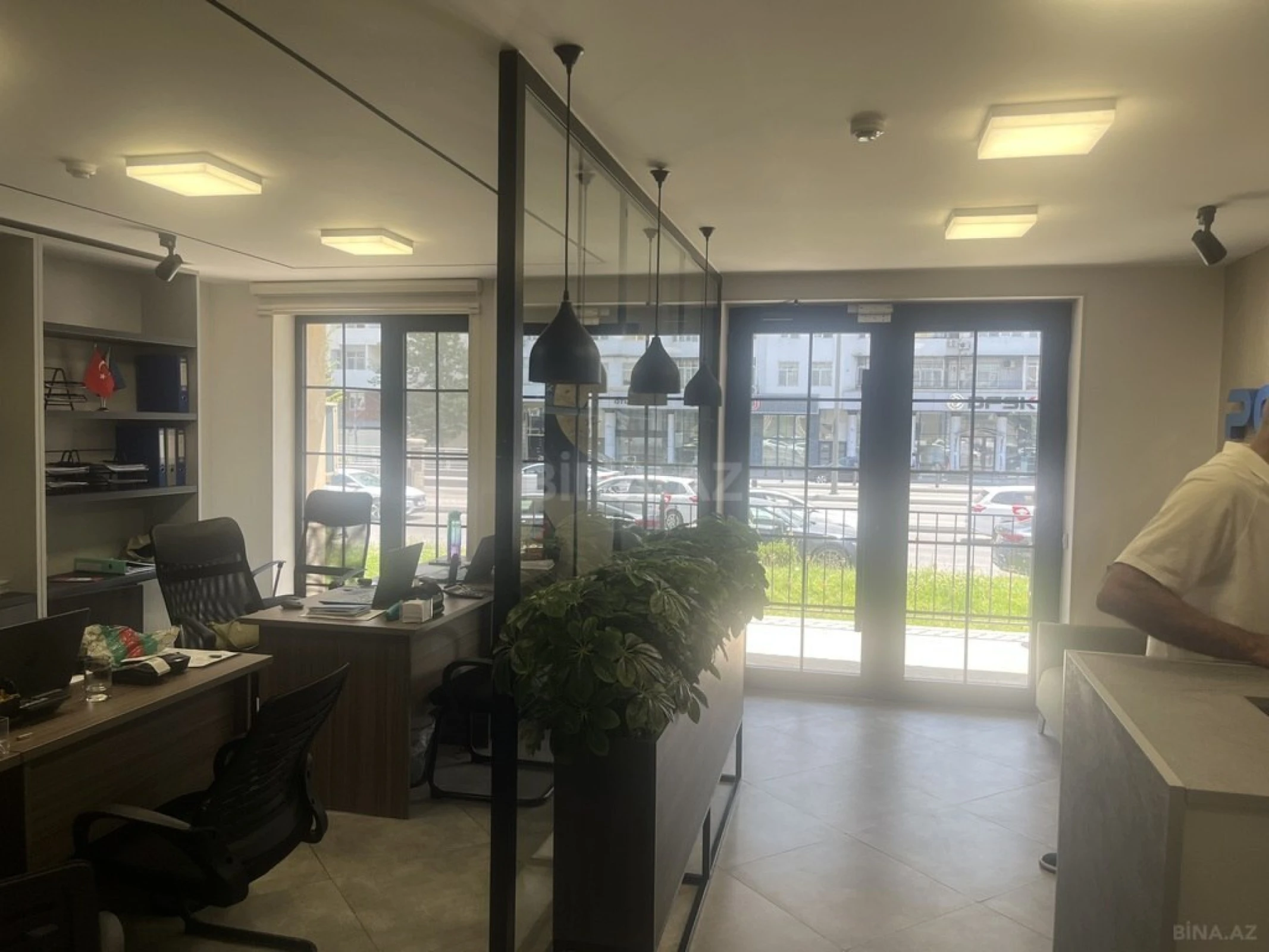 Satılır obyekt 70 m²