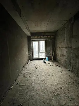 Satılır 5 otaqlı mənzil 253 m²