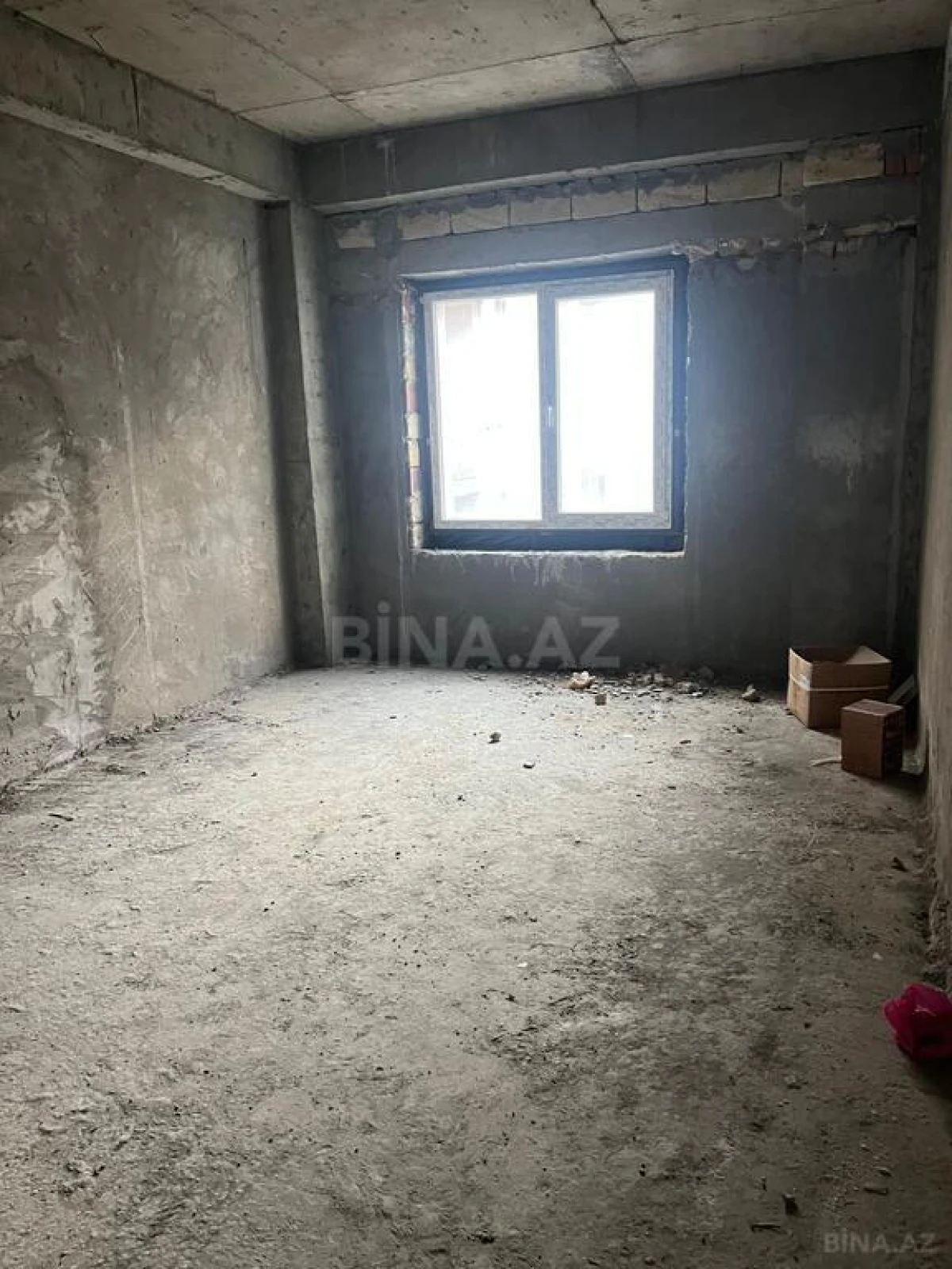 Satılır 5 otaqlı mənzil 253 m²