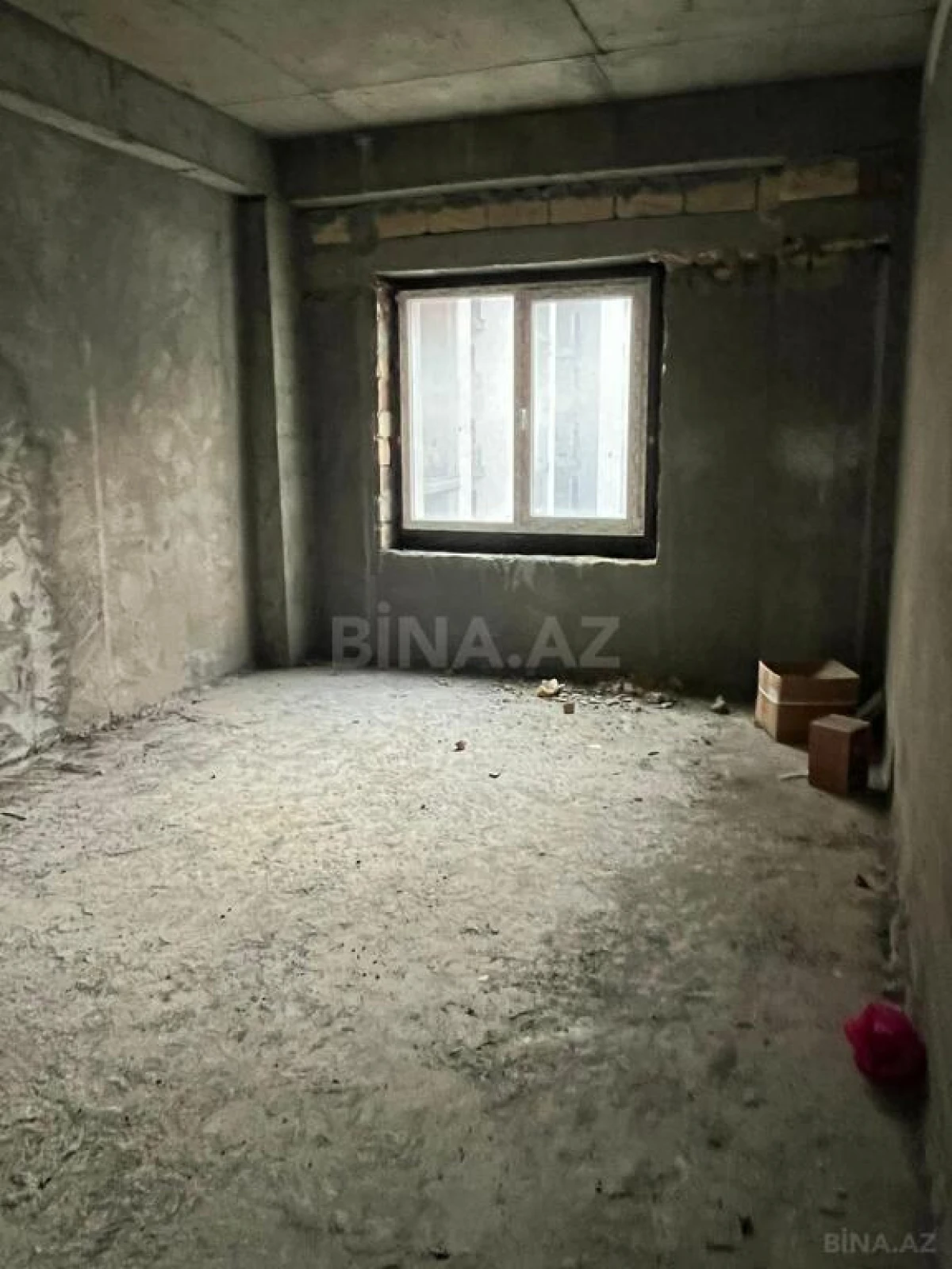 Satılır 5 otaqlı mənzil 253 m²