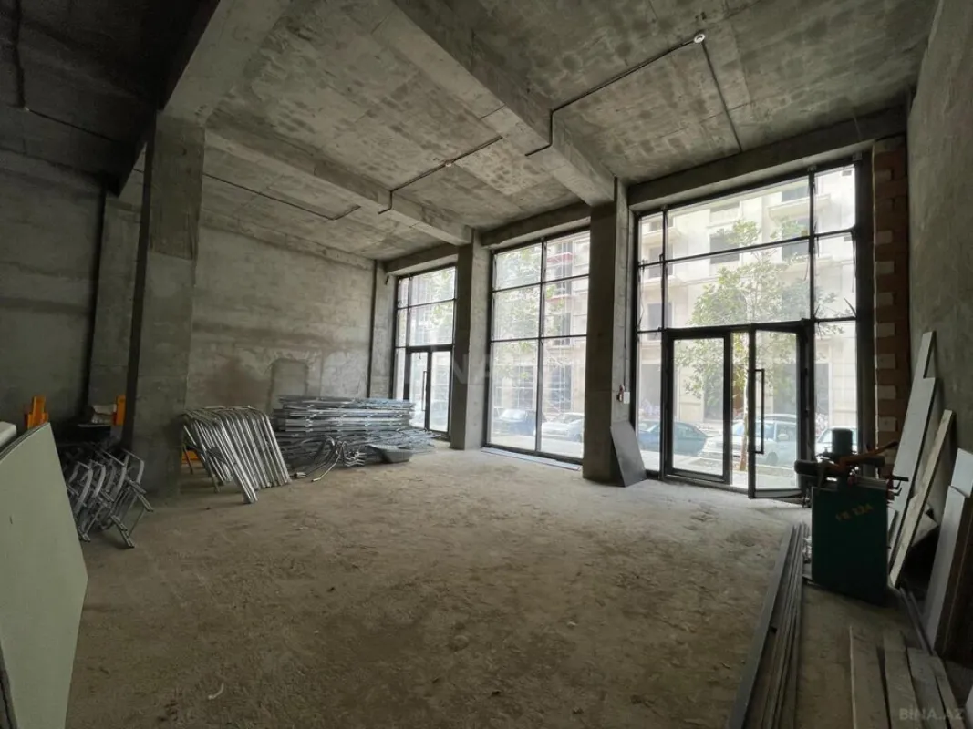 Kirayə verilir obyekt 900 m²