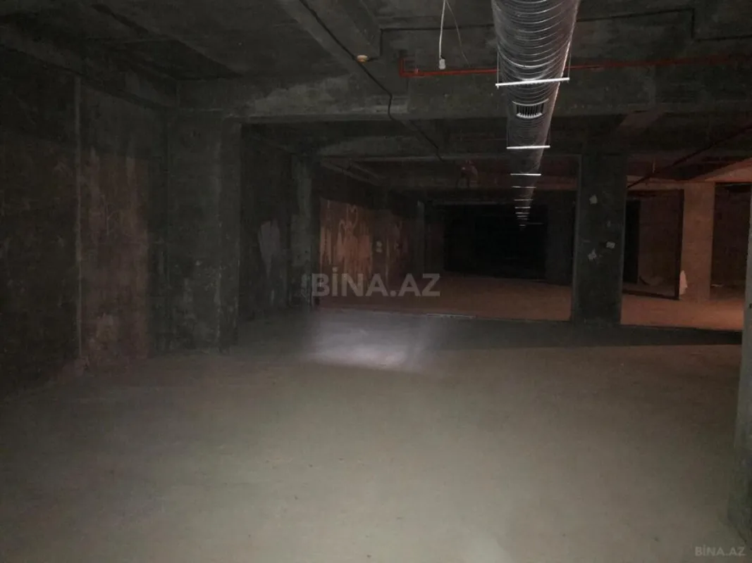 Kirayə verilir obyekt 900 m²