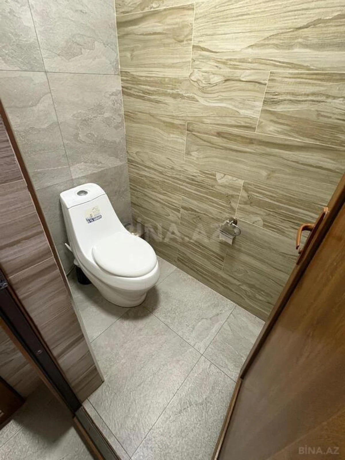 Kirayə verilir 20 otaqlı ofis 2000 m²