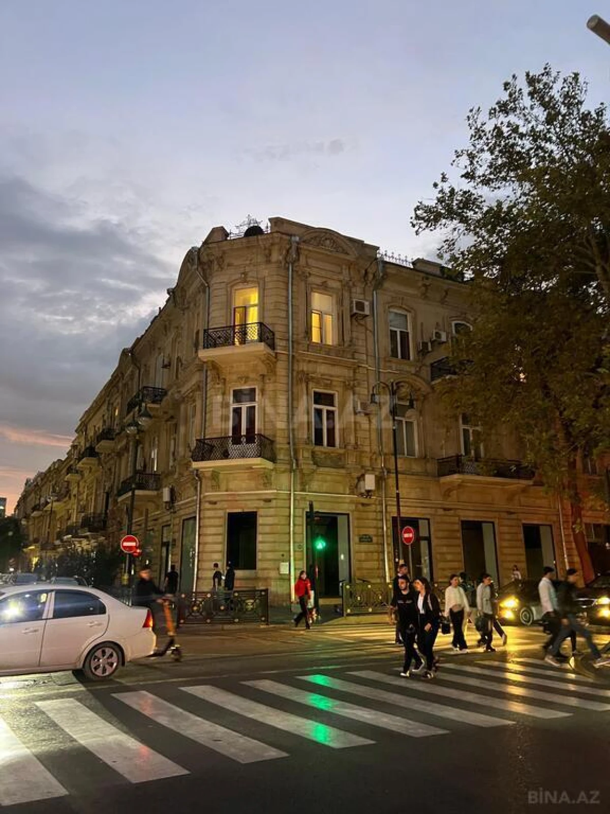 Kirayə verilir 5 otaqlı ofis 300 m²