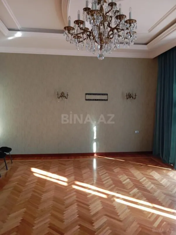 Kirayə verilir 5 otaqlı ofis 300 m²