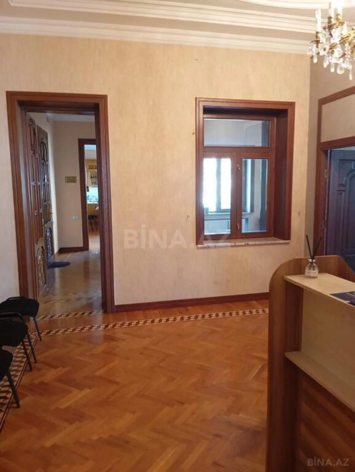 Kirayə verilir 5 otaqlı ofis 300 m²