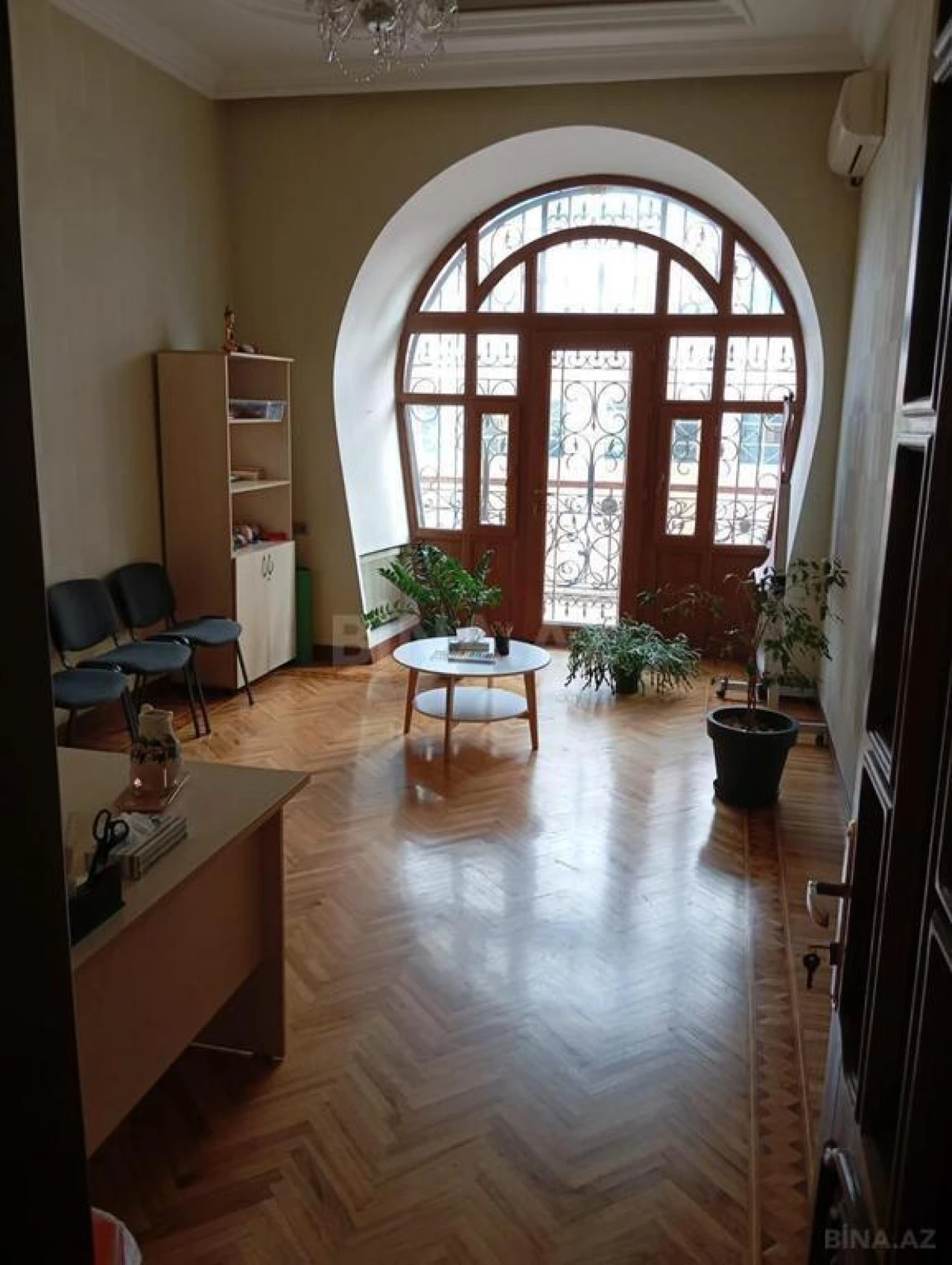 Kirayə verilir 5 otaqlı ofis 300 m²