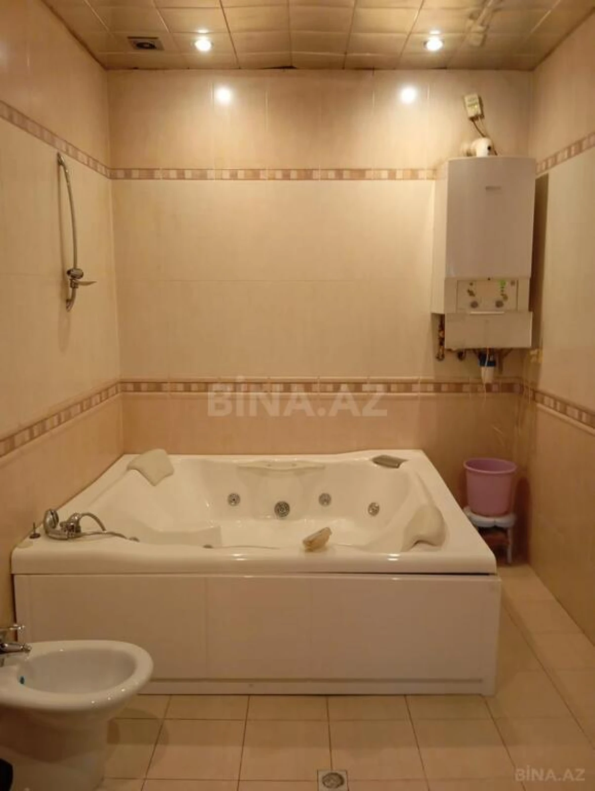 Kirayə verilir 5 otaqlı ofis 300 m²