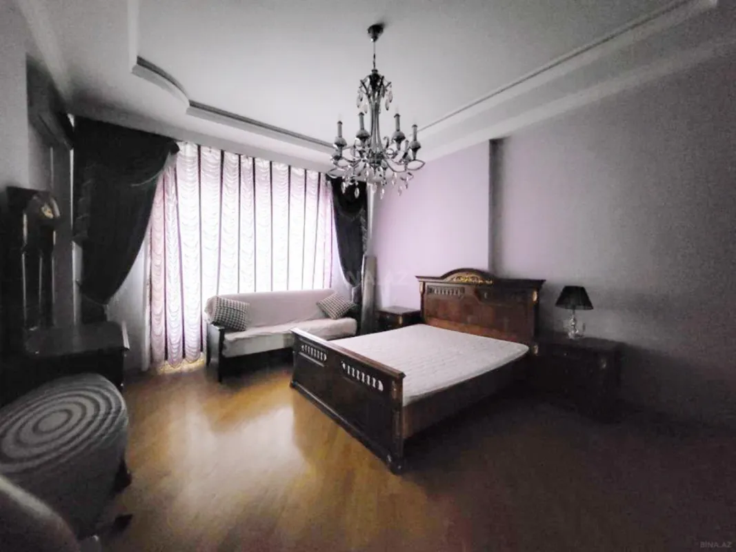 Kirayə verilir 3 otaqlı mənzil 150 m²