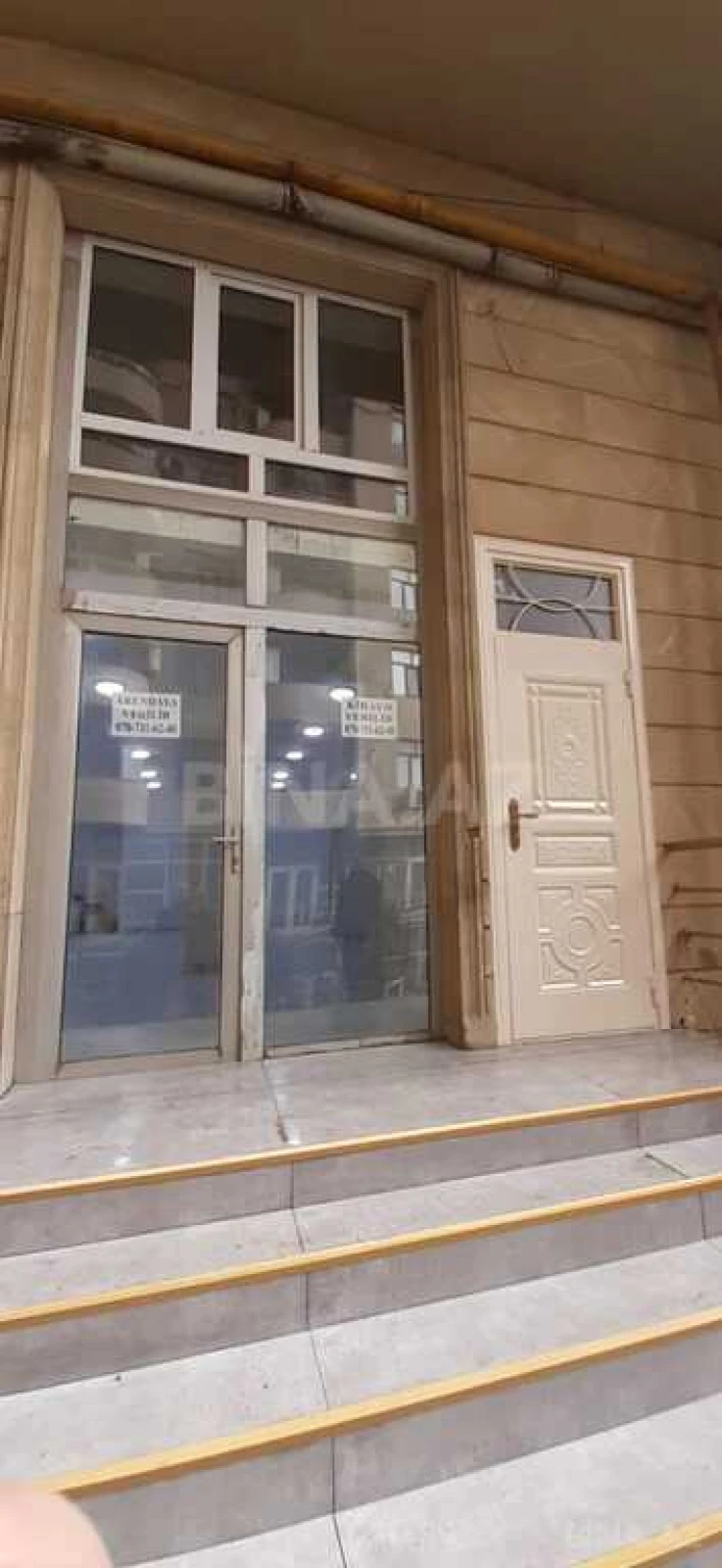 Satılır 3 otaqlı mənzil 130 m²