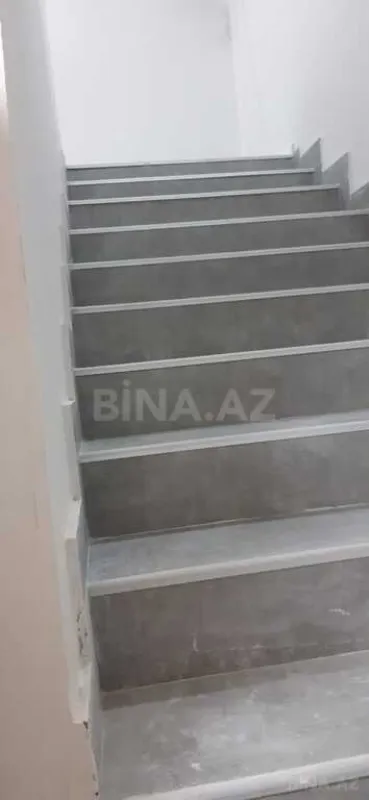 Satılır 3 otaqlı mənzil 130 m²