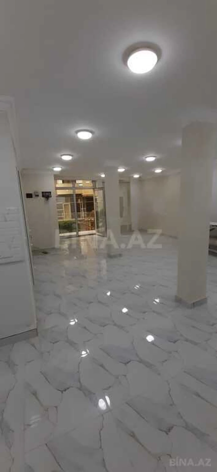 Satılır 3 otaqlı mənzil 130 m²