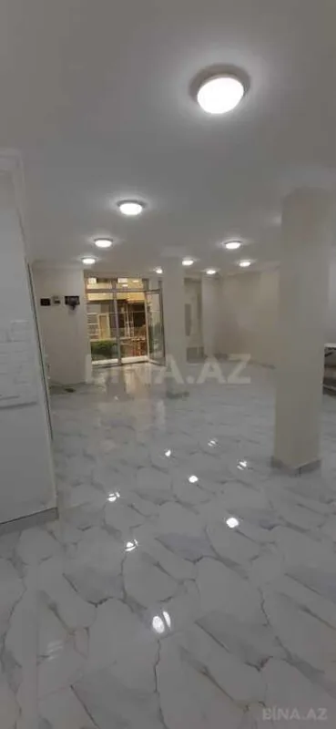 Satılır 3 otaqlı mənzil 130 m²