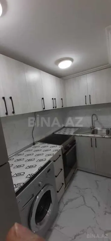 Satılır 3 otaqlı mənzil 130 m²