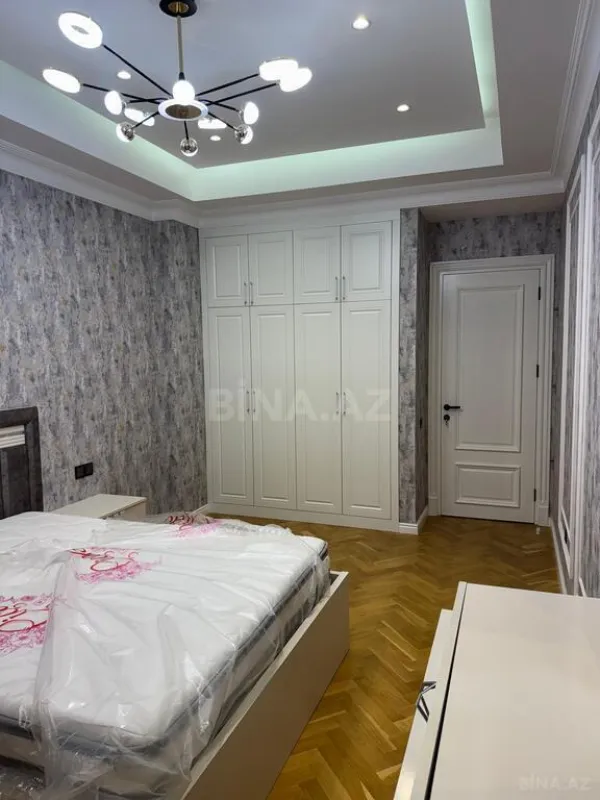 Kirayə verilir 2 otaqlı mənzil 95 m²