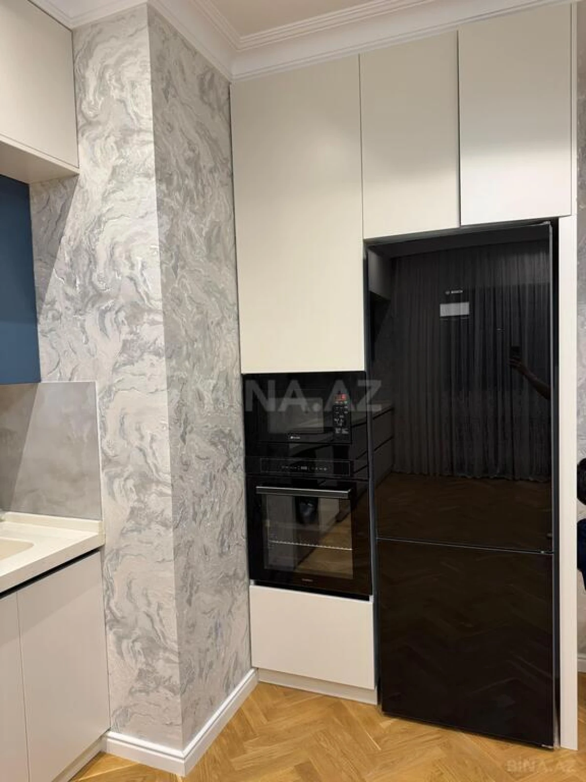 Kirayə verilir 2 otaqlı mənzil 95 m²