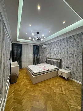Kirayə verilir 2 otaqlı mənzil 95 m²