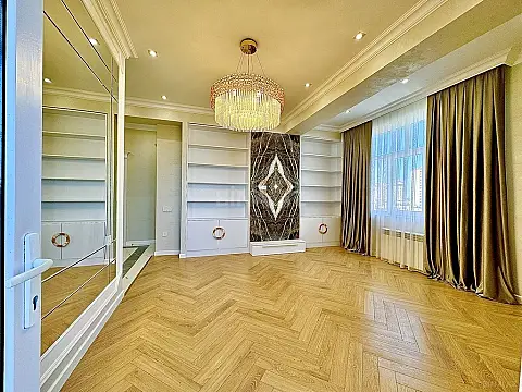 Satılır 3 otaqlı mənzil 80 m²