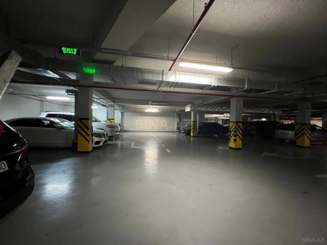 Satılır 2 otaqlı mənzil 109 m²