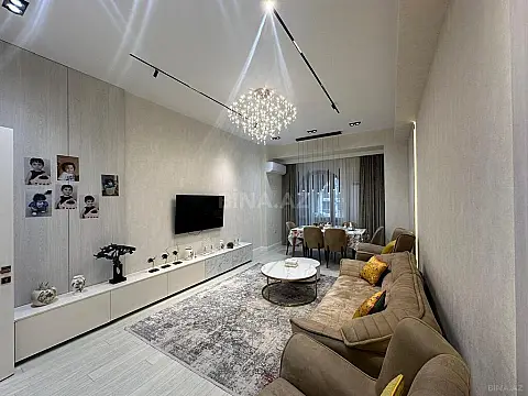 Satılır 2 otaqlı mənzil 109 m²