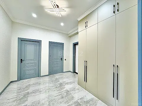 Satılır 2 otaqlı mənzil 85 m²