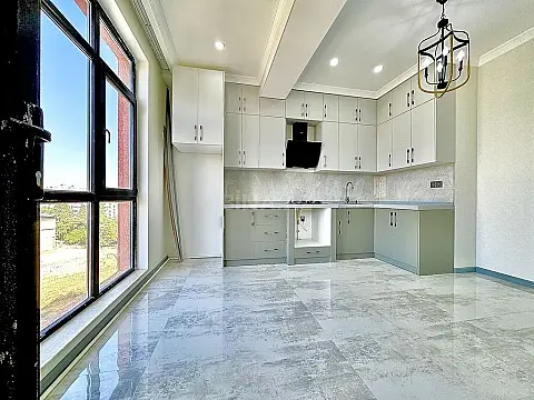 Satılır 2 otaqlı mənzil 85 m²