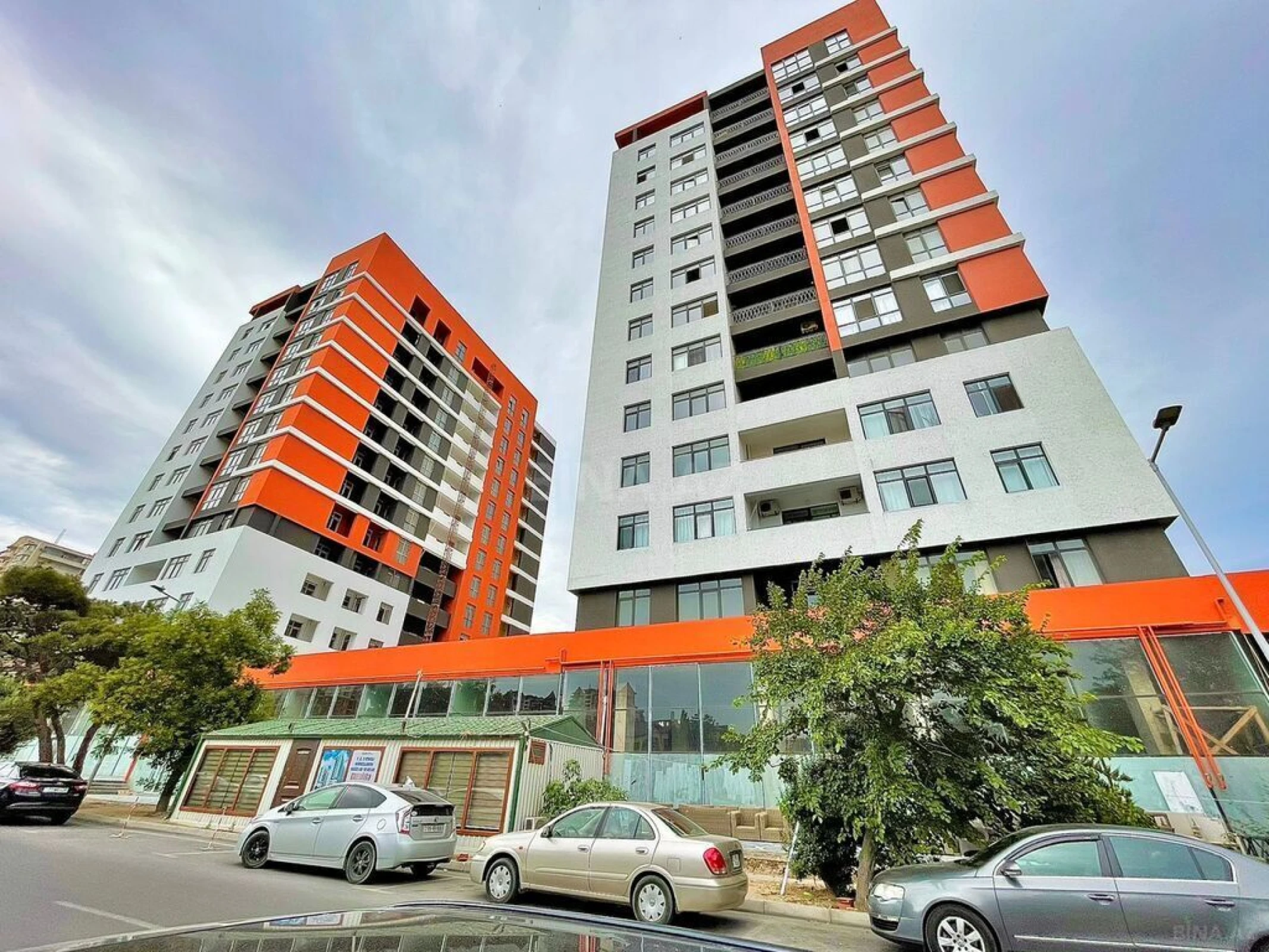 Satılır 2 otaqlı mənzil 85 m²