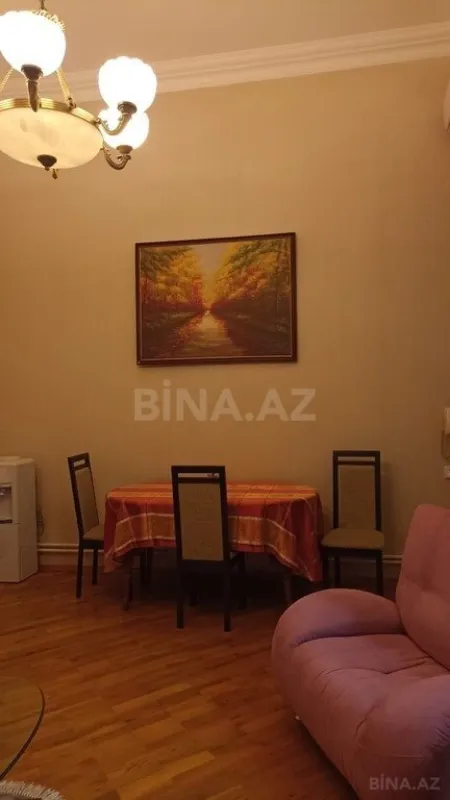 Satılır 2 otaqlı mənzil 62 m²