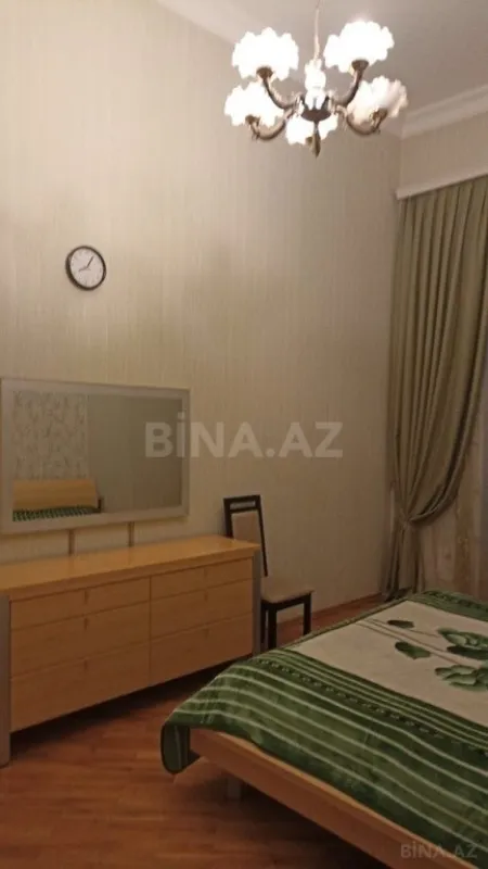 Satılır 2 otaqlı mənzil 62 m²