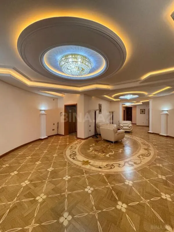 Satılır 5 otaqlı mənzil 512 m²