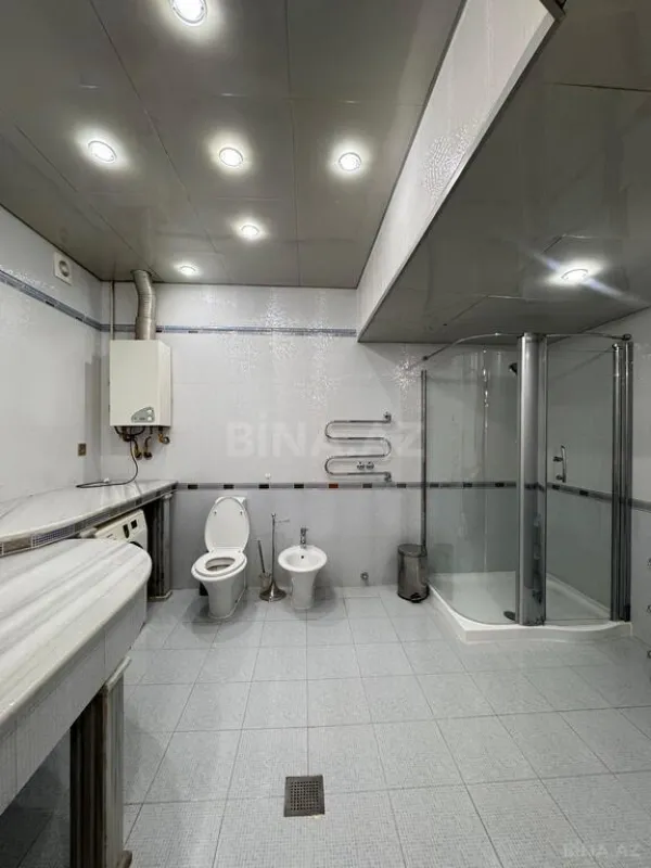 Satılır 5 otaqlı mənzil 512 m²