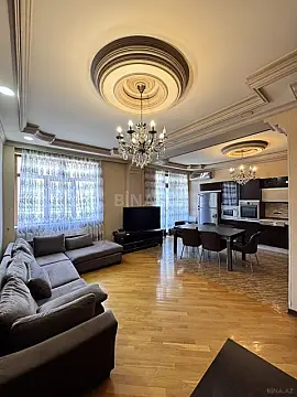 Satılır 4 otaqlı mənzil 250 m² — Bakı 4 otaq 250.00 m²