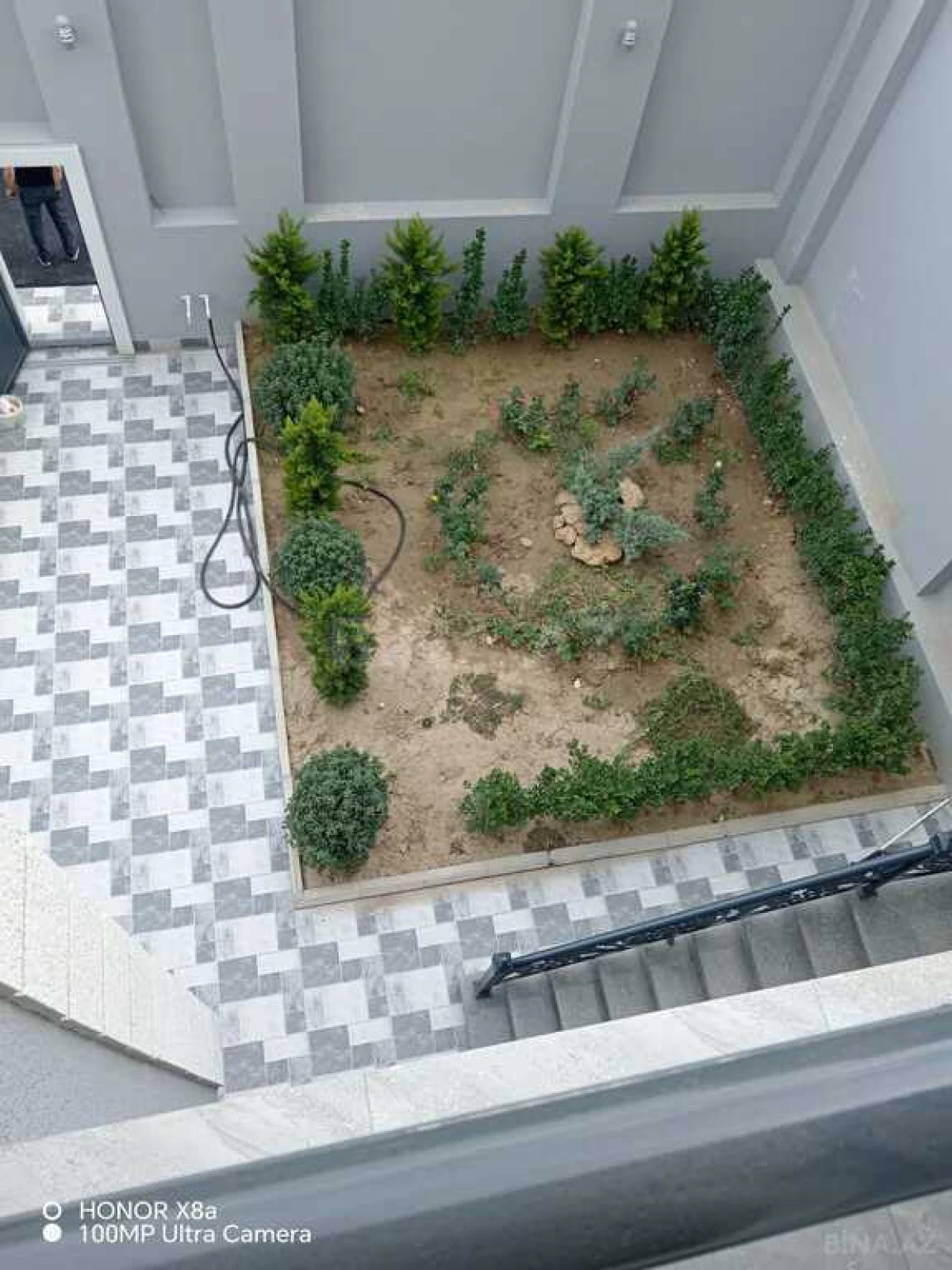 Satılır 4 otaqlı həyət evi 305 m²