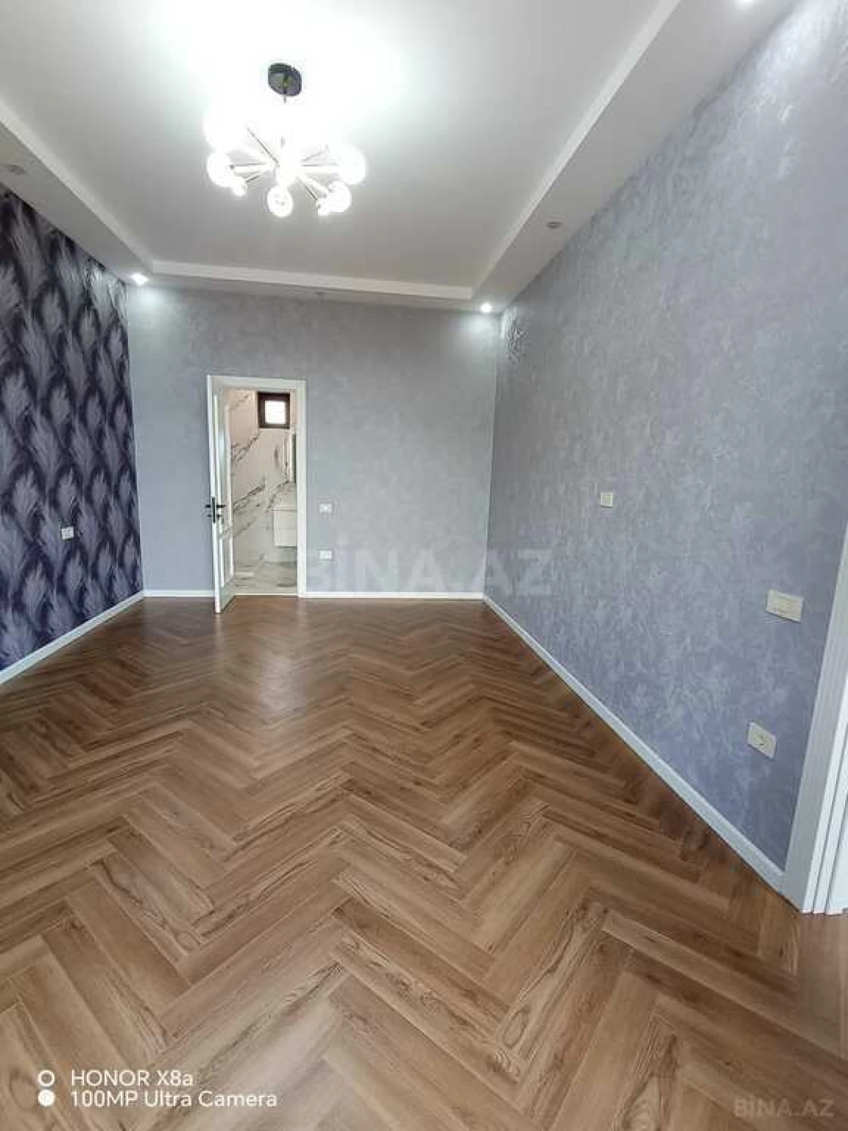 Satılır 4 otaqlı həyət evi 305 m²