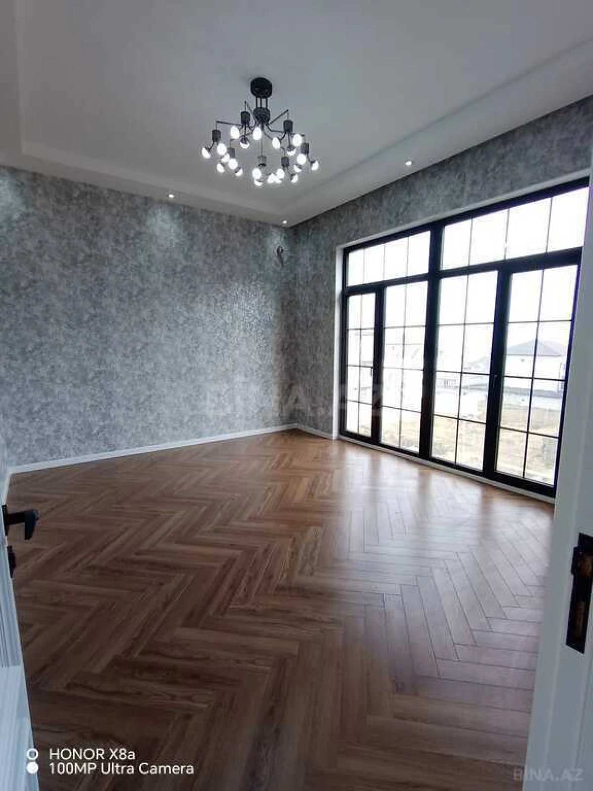 Satılır 4 otaqlı həyət evi 305 m²