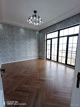 Satılır 4 otaqlı həyət evi 305 m²