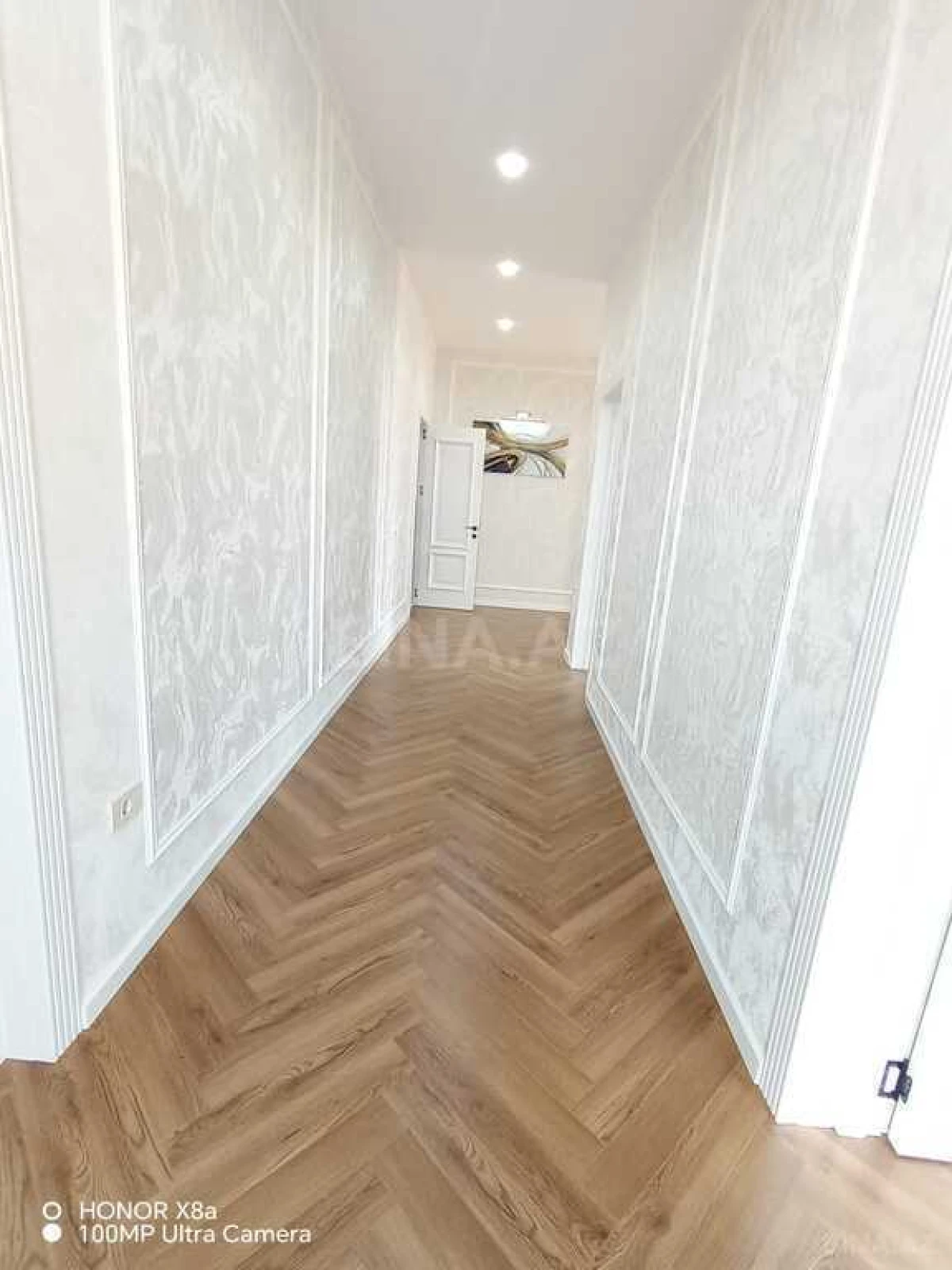 Satılır 4 otaqlı həyət evi 305 m²