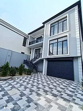 Satılır 4 otaqlı həyət evi 305 m²