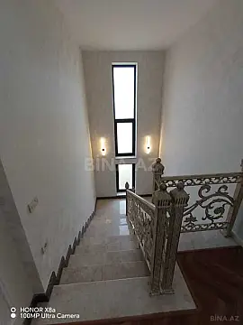 Satılır 4 otaqlı həyət evi 305 m²