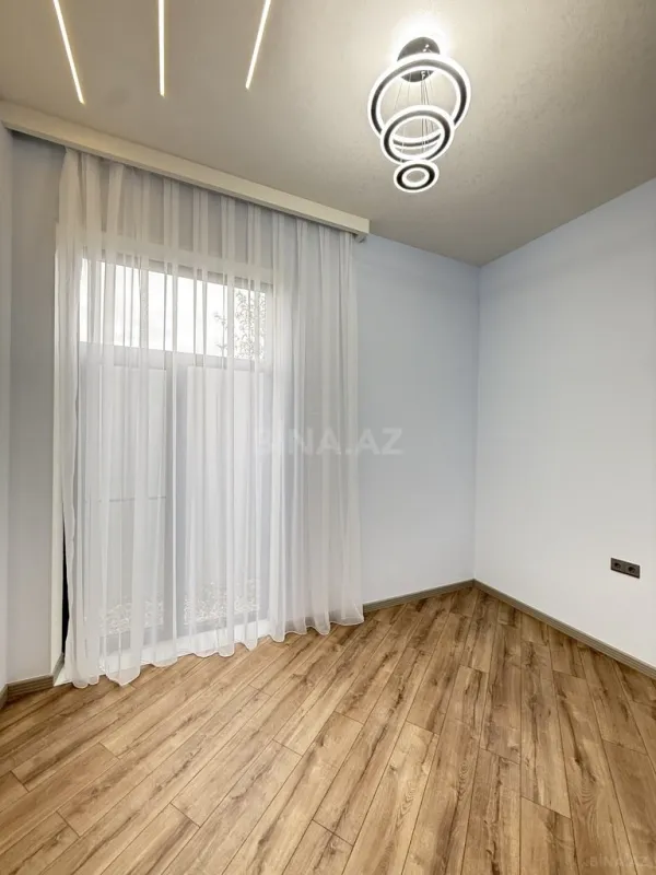 Satılır 4 otaqlı həyət evi 145 m²
