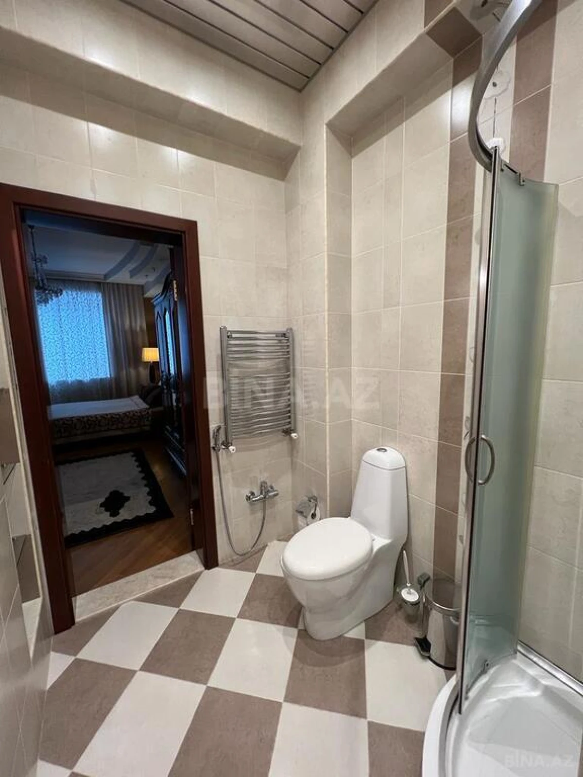 Satılır 3 otaqlı mənzil 165 m²