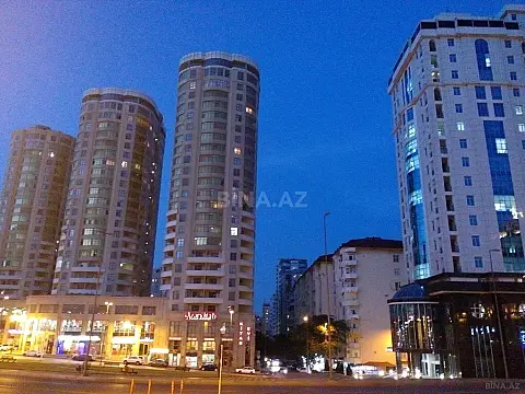 Satılır 3 otaqlı mənzil 165 m² — Bakı, Nizami 3 otaq 165.00 m²