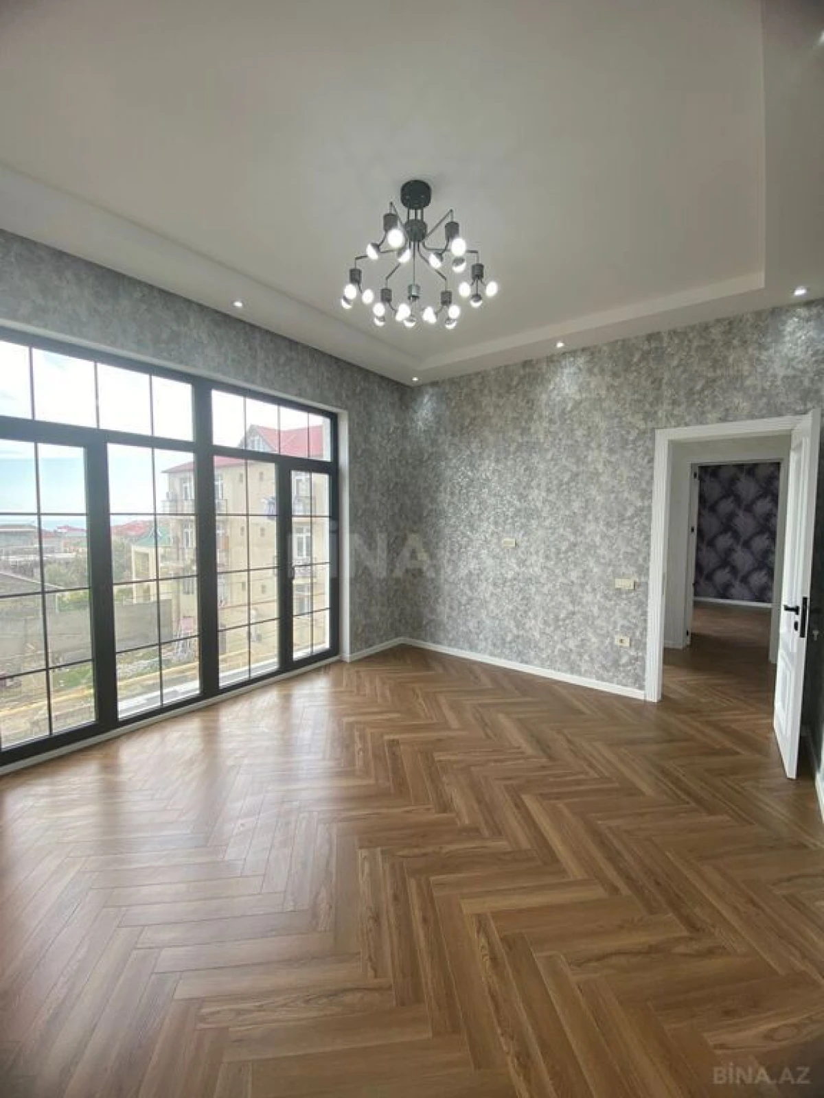 Satılır 4 otaqlı həyət evi 300 m²