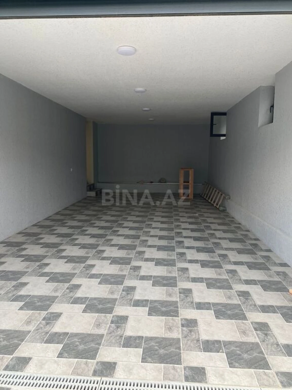 Satılır 4 otaqlı həyət evi 300 m²